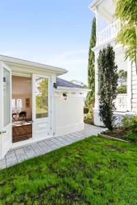 Less than 3MB- 10 London St-23