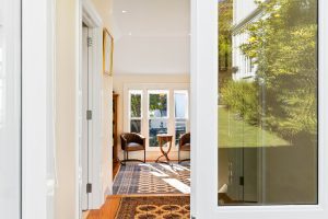 Less than 3MB- 10 London St-24