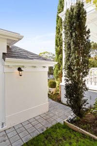 Less than 3MB- 10 London St-26