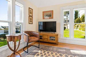 Less than 3MB- 10 London St-6