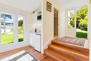 Less than 3MB- 10 London St-7